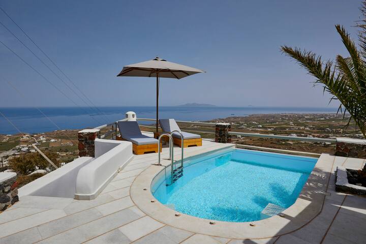 106. Hideaway Villa with Heated Pool and Sea View gallery image 4