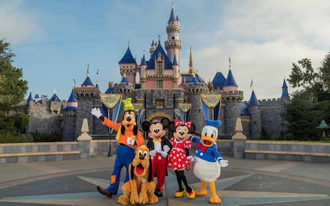 No cleaning fee Disney and more.$100 GC w/booking!
