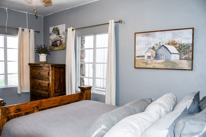 Საწოლი 152 × 203 სმ