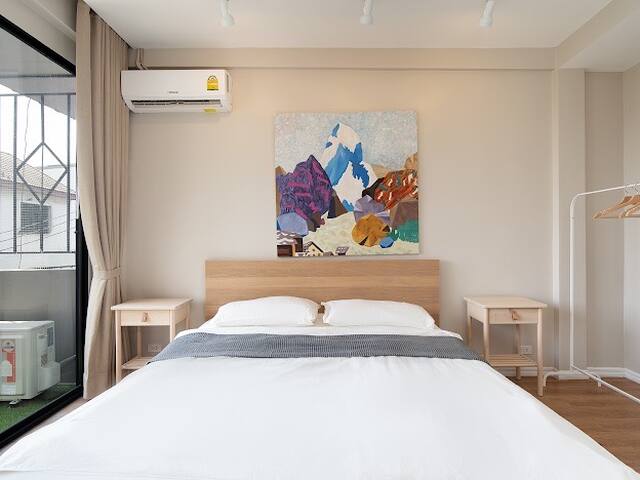 Modern and Cozy home near BTS ekkamai gallery image 4