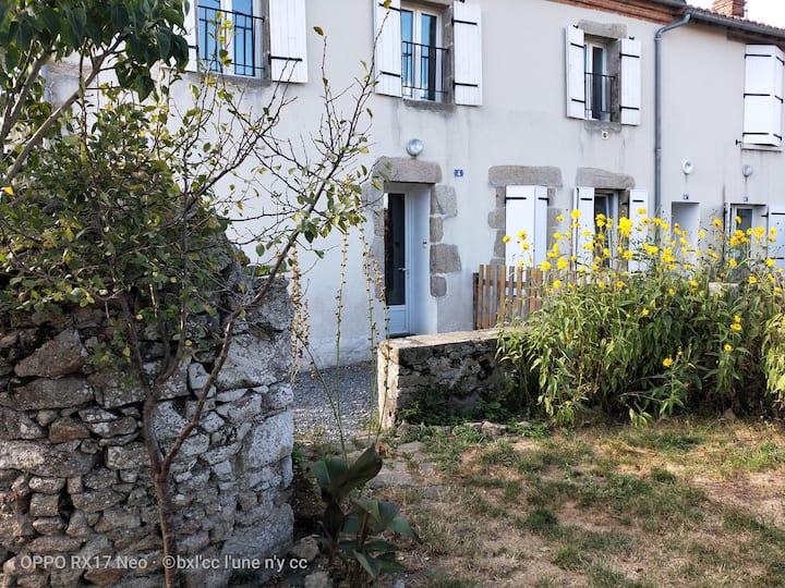 Petite Maison Dans Le Bourg - Maine-et-Loire