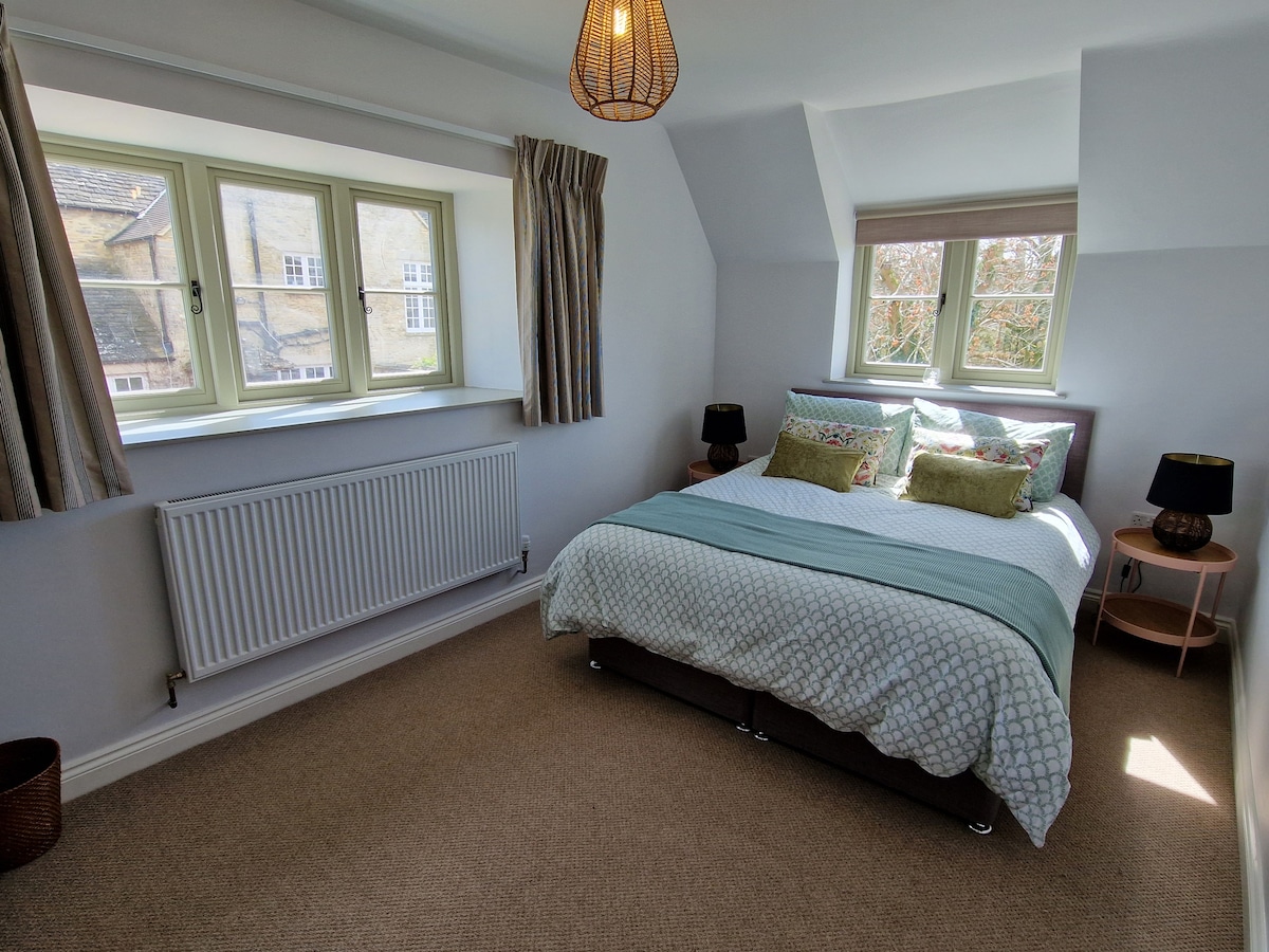 Sehemu mbili kuu ya chumba cha kulala