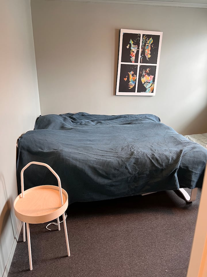 Schlafzimmer 2