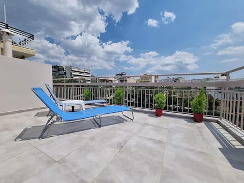 Roys' Maisonette next to metro