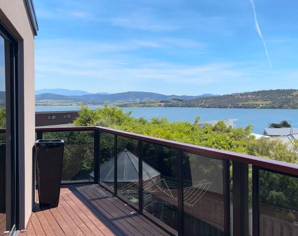 Sunset View gallery image 3