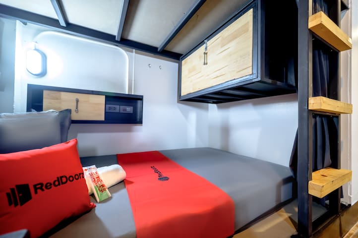 RedDoorz managed Airbnb listing 1