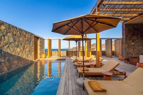 Villa, Sea View and Private Pool