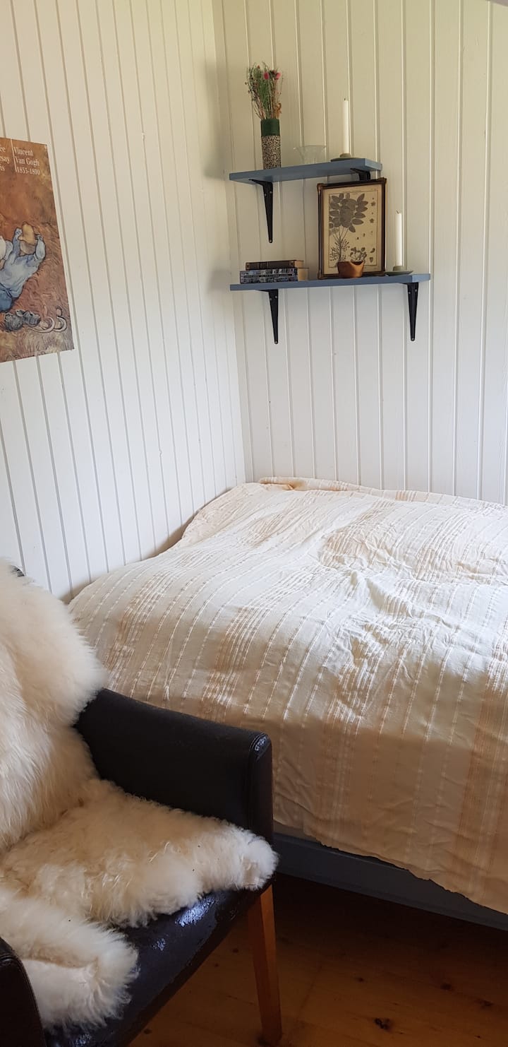 საძინებელი 2