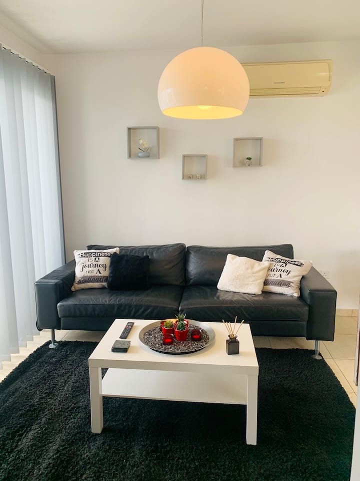 Feel Like Home Modern Apartment - Nicosie