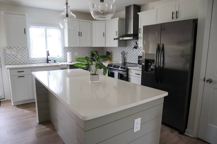 Home In West End! - Richmond, VA