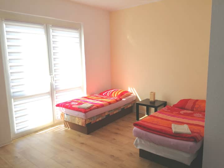 Ruhige Helle Gästewohnung Mit Wlan Bis Max 6 Pers. - Barleben