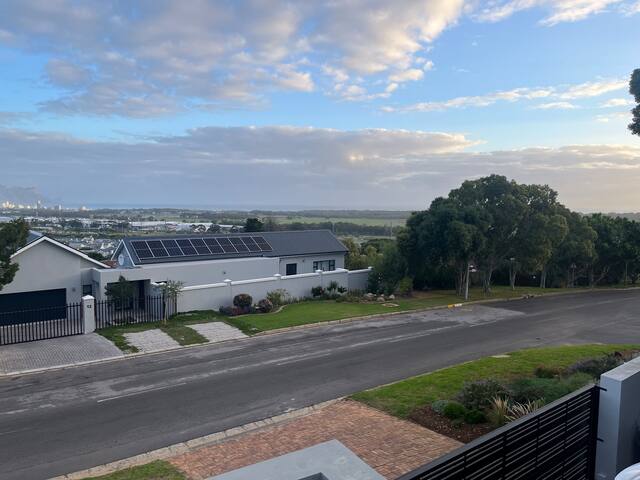 13@Abelia gallery image 4