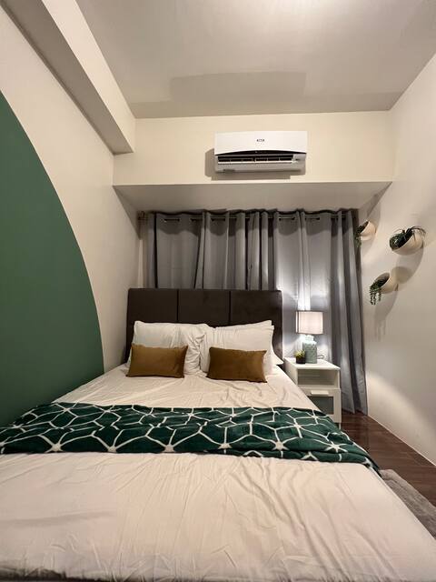 Green TropicalVibe in Metro l WiFi+Netflix