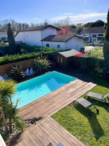 Villa avec piscine près de Bordeaux gallery image 2