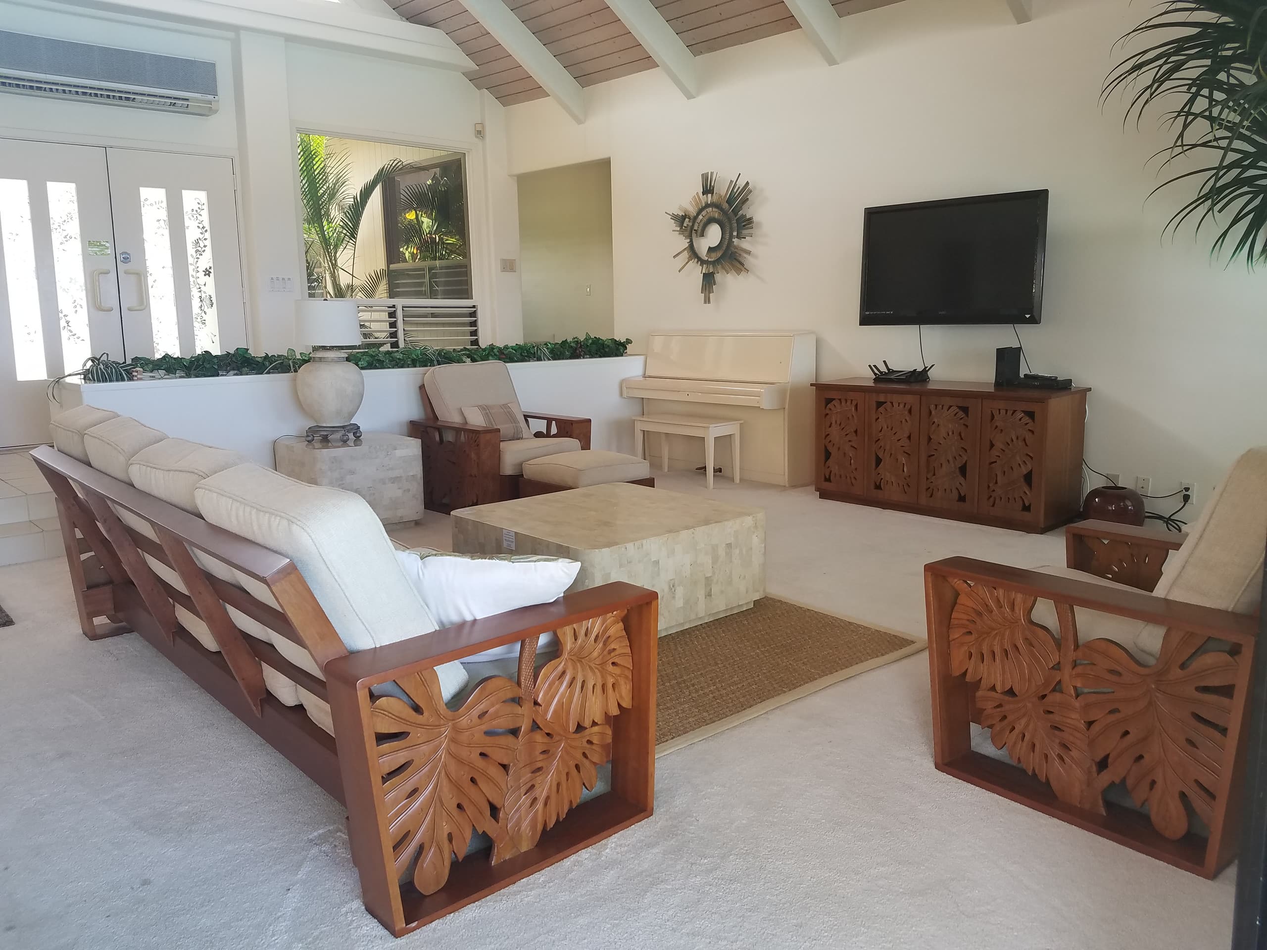 Home in Kailua-Kona · ★4.73 · 3 bedrooms · 3 beds · 2.5 baths - Image 2