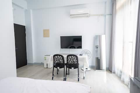 G near Yunlin National University of Science and Technology/Douliu Night Market/brand new suite/free