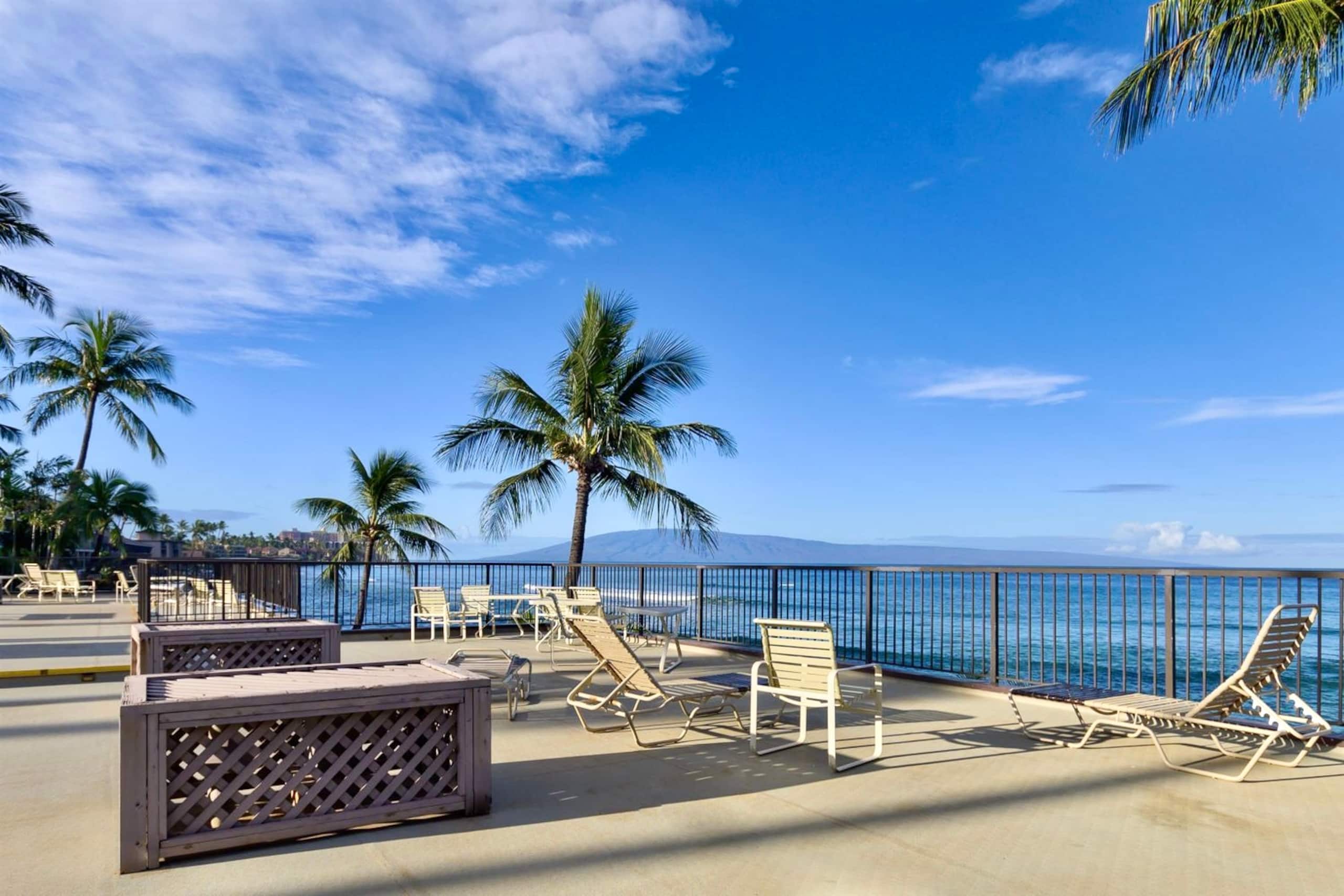 Condo in Napili-Honokowai · ★4.89 · 1 bedroom · 1 bed · 1 bath - Image 13