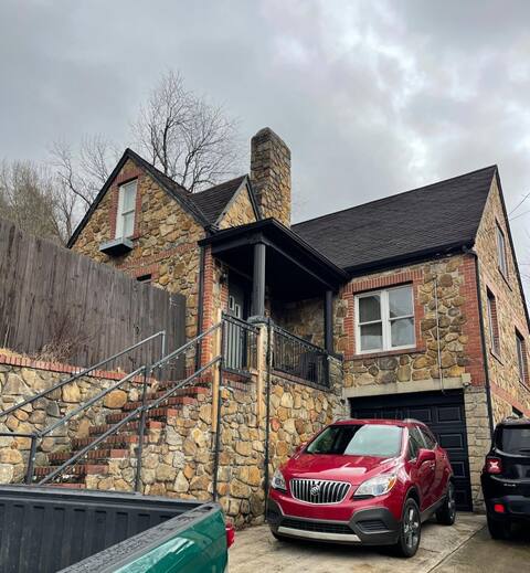 Stone Cottage Downtown Whitesburg