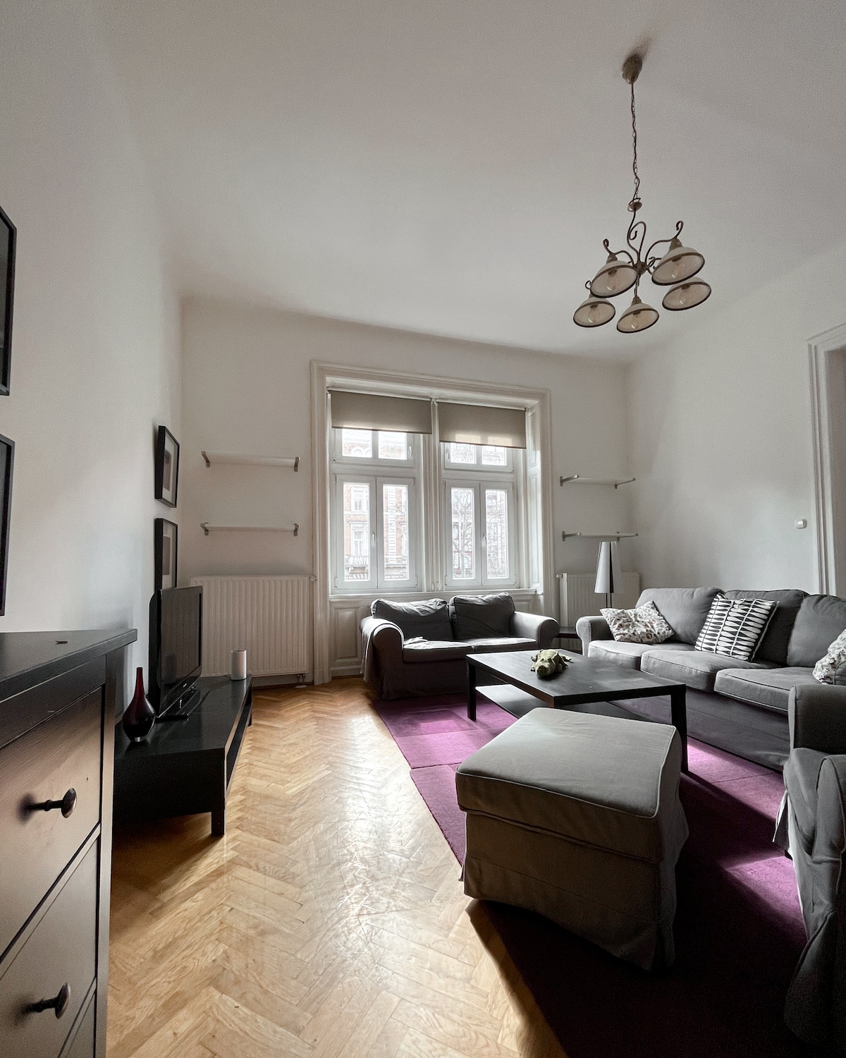 Crocodile Apartment by VVTT Flats for Rent in Budapest, Hungary Airbnb