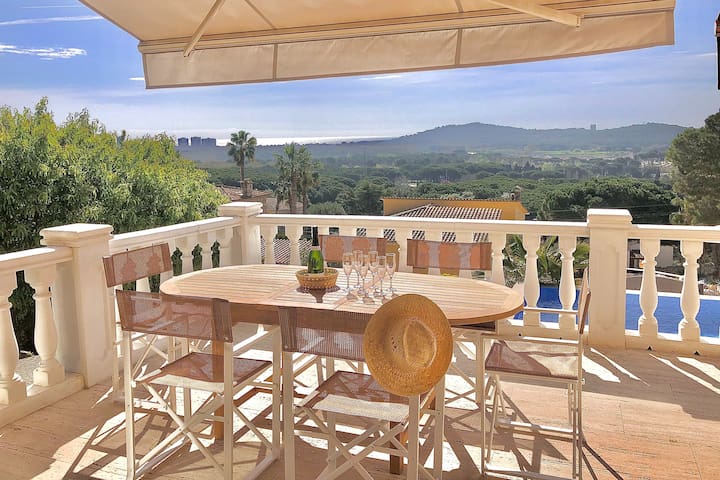 Villa Nomad SEA View, POOL, A/C, BEACHes at 5 min