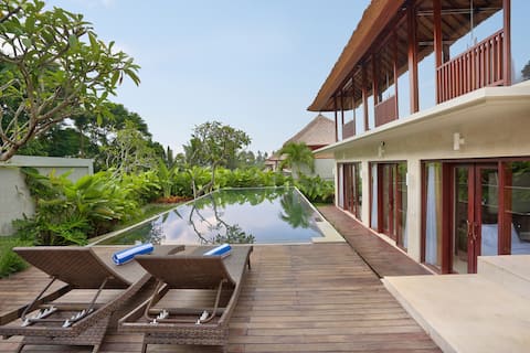 *UB3001 - Peaceful 3 Bedroom Villa in Gianyar