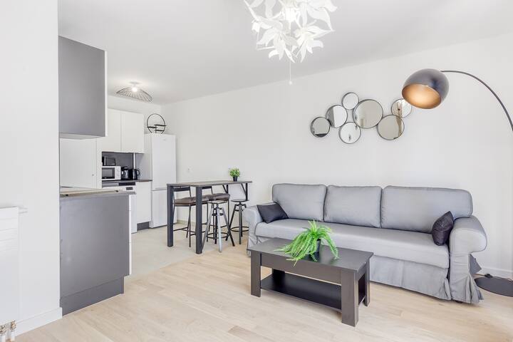 3 rooms Standing 70 m² - RER B 20 min Paris