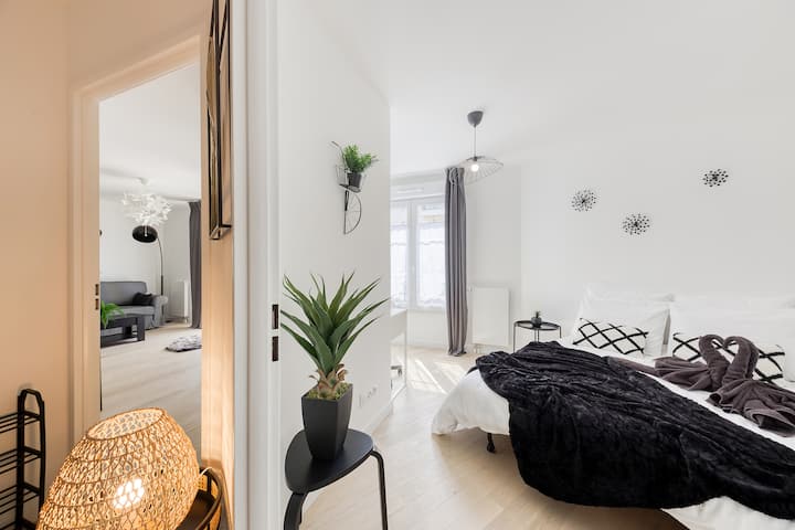 3 rooms Standing 70 m² - RER B 20 min Paris