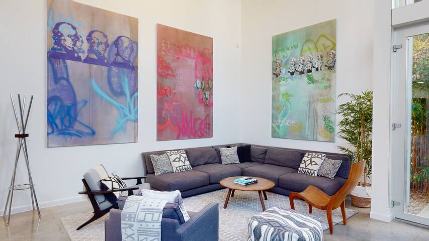 Hip Modern Architectural Loft Home By The Beach gallery image 2