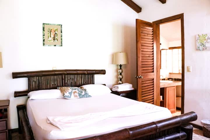 Habitación 4
Tropical Garden