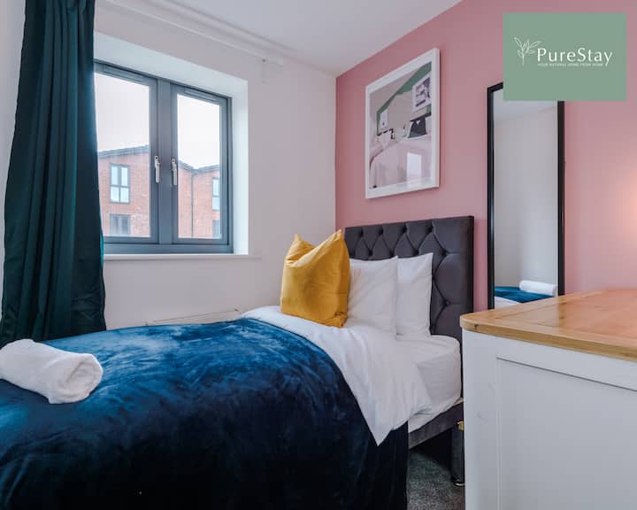 Спална соба во PureStay Short Lets & сместување со дополнителни услуги