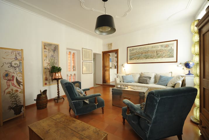 Penthouse al Pantheon, in the heart of Rome