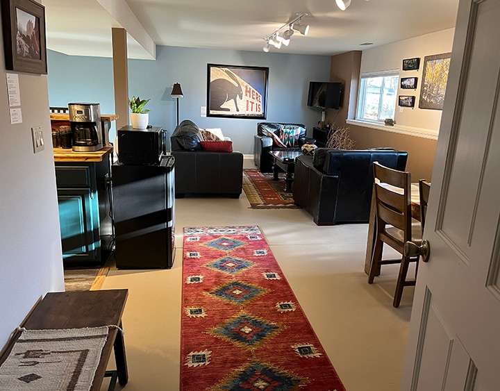 Private Studio, Separate Entry, Scenic Mtn. Views Houses for Rent in