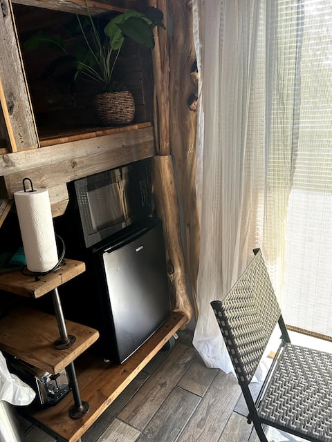 Successful Airbnb property: The Best Dam Cabin in Staples