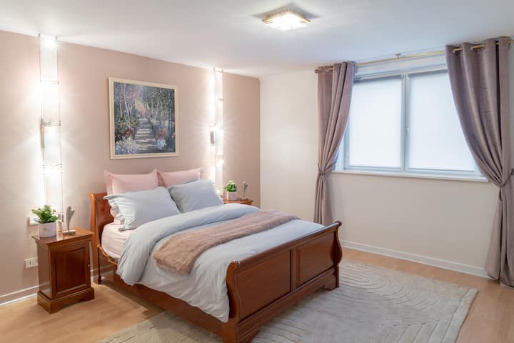 Голема спална соба 