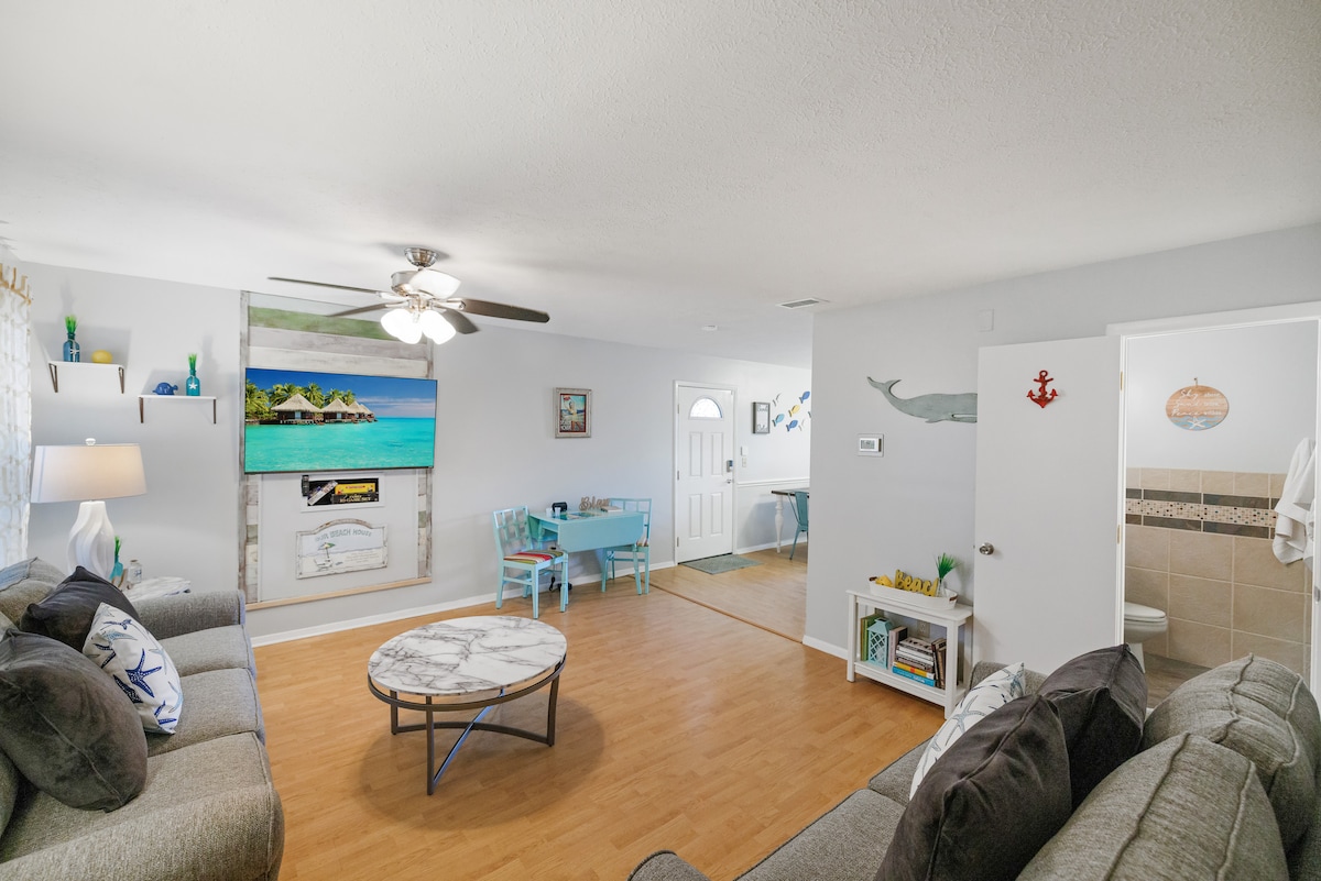 Dhomë ndenjeje e bollshme