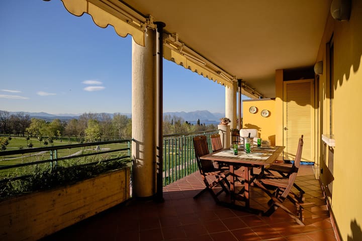 Sidonia Apartment With Pool - Desenzano del Garda