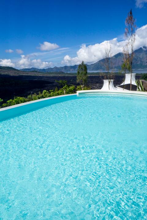 Romantic Suite room 2 w/ Mountain Batur View