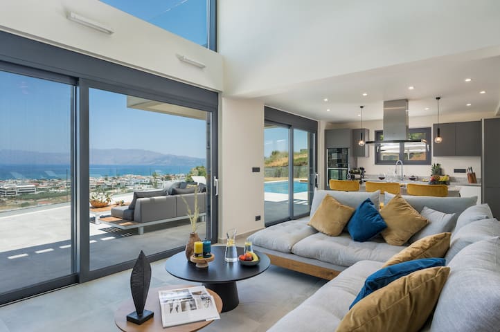 Villa Thea, sea view, pool, close to beach, BBQ gallery image 3