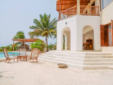Entire Solymar Villa 1