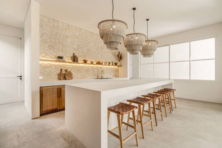 Taurus 5BR Private Luxury Villa Canggu 5min Beach