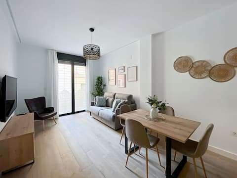 Popular Airbnb listing: Centrally located studio | Picú Home in Perchel Sur
