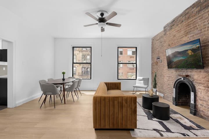 Stunning Newly Renovated large 2BR in Chelsea!