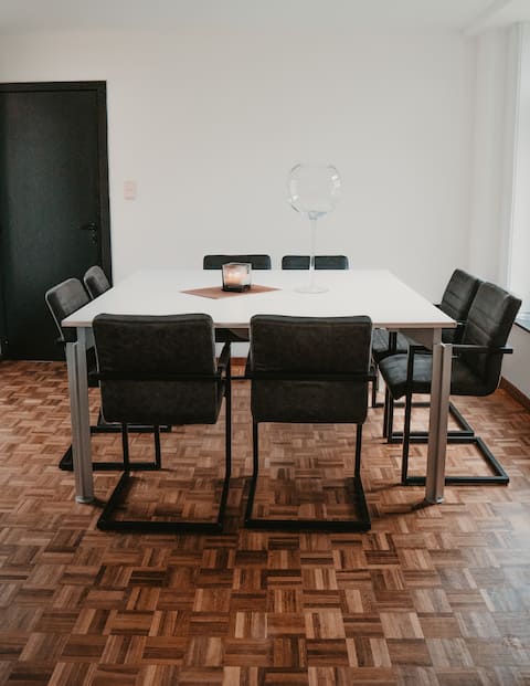 Family Room (twin room) GreyHouse, Diest, Belgium