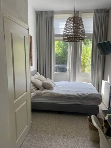 Boetz bij het strand gallery image 2