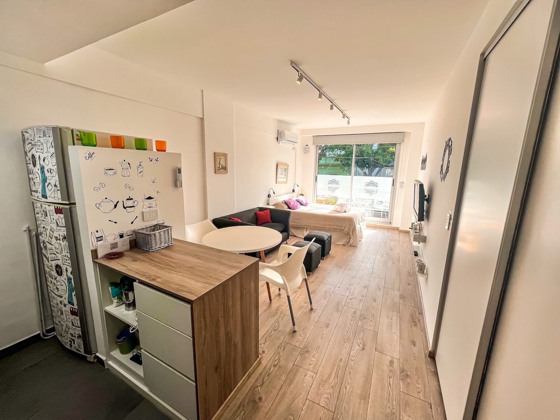 Modern and bright apartment with washing machine. Parque Chas
