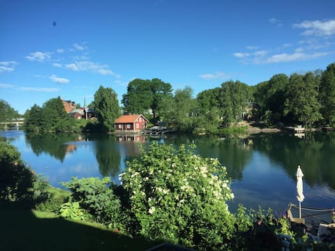 Top performing Airbnb: Guest house by the water in Motala