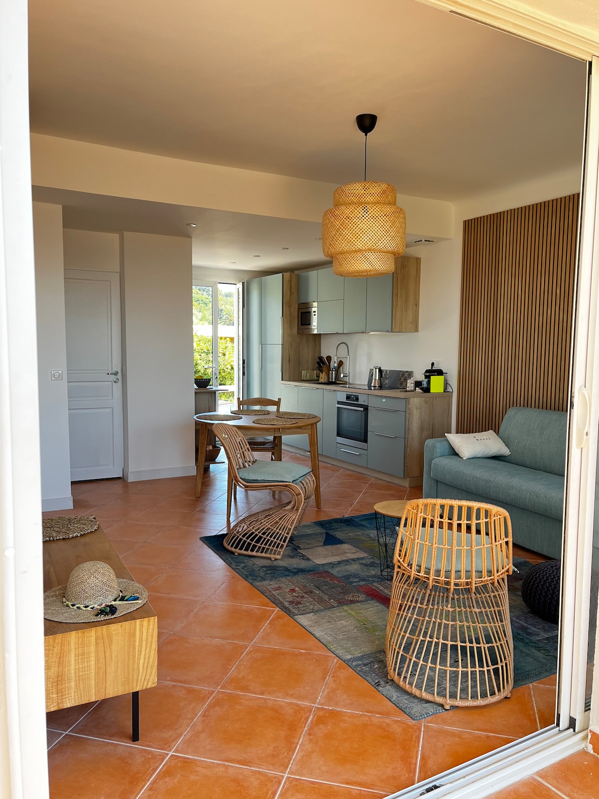 Top Airbnb: Almanarre plage, beach house in Hyères