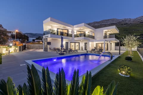 Top performing Airbnb: Villa Mirjana in Stobreč