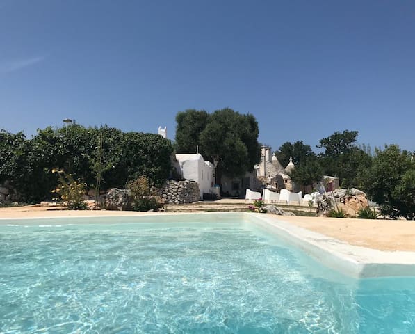 Trulli Colle Specchia – intera villa