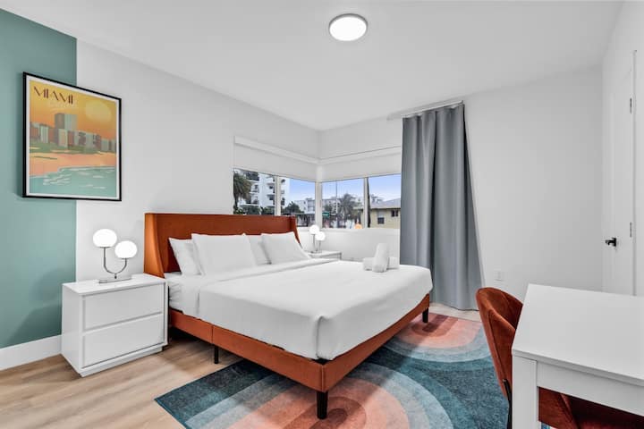 Laguna Suite 3br | All King Beds + Heated Pool - South Beach, FL